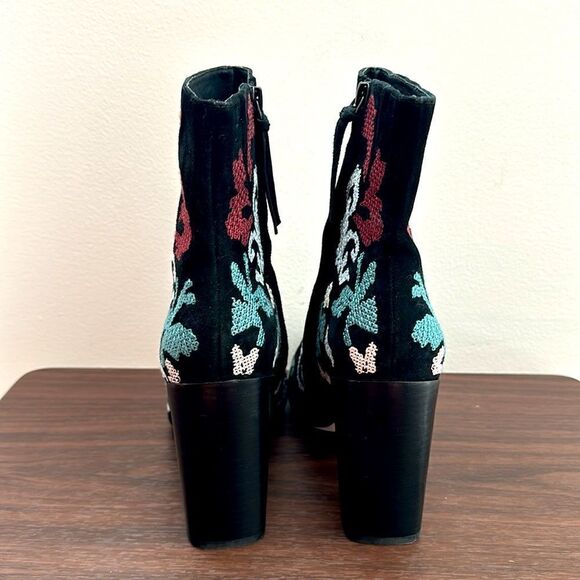 Rebecca Minkoff Bojana Embroidered Black Suede Boots Sz 9.5 - Picture 9 of 15